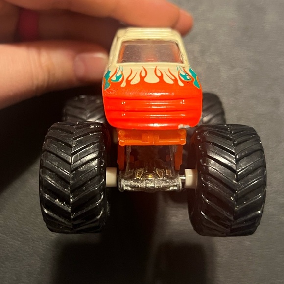 2003 HOT WHEELS MONSTER JAM 1:64 THE ERADICATOR (METAL BASE) - Picture 4 of 6